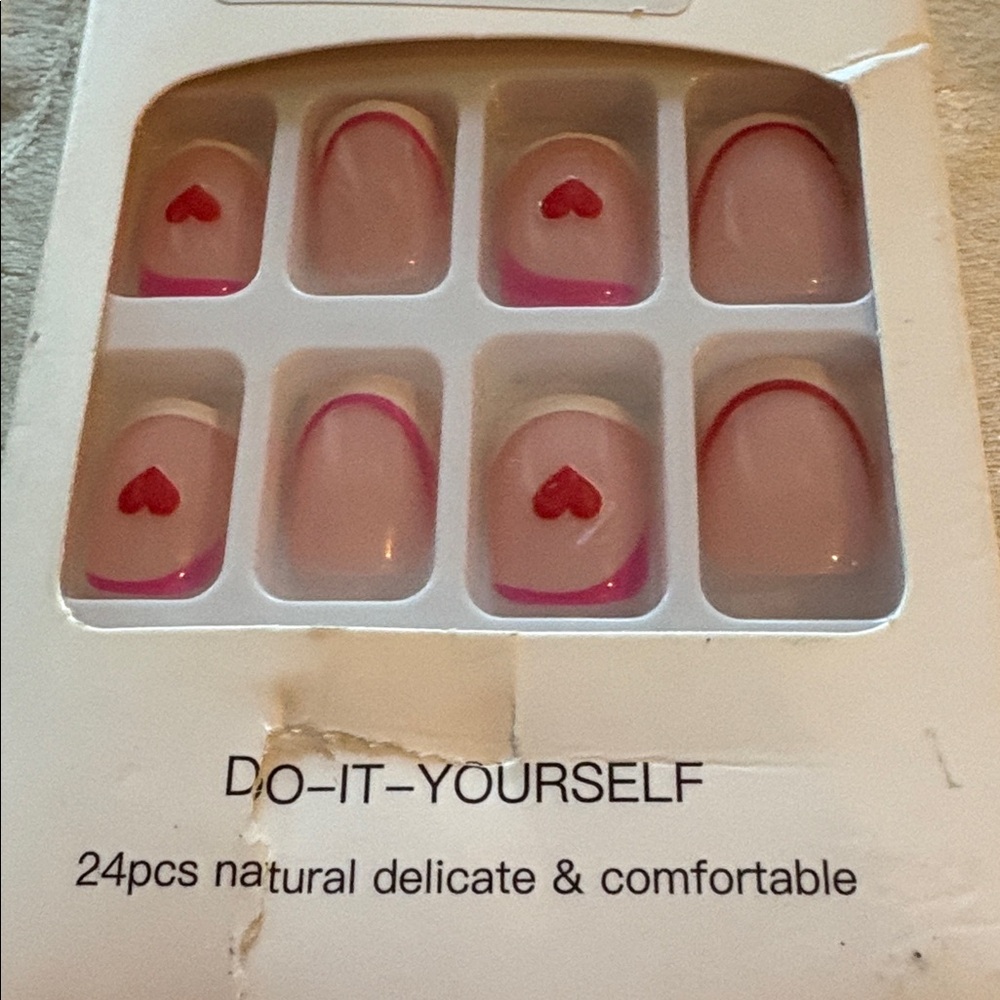 24 Pink w Red Heart Design False Nails  NIB